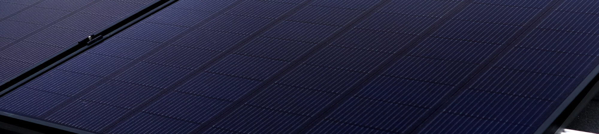 Solar panel cells aligned, at an angle