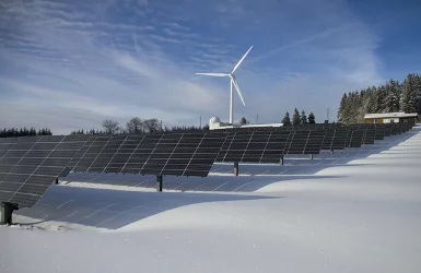 solar panels in snow
